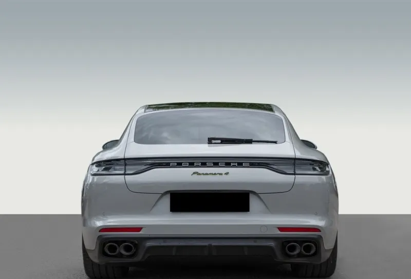 Porsche Panamera 4 E-Hybrid =Sport Chrono= Pano/Distronic Га Image 2